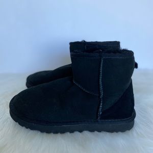 UGG Black Classic Mini ll Genuine Shearling Boot 5